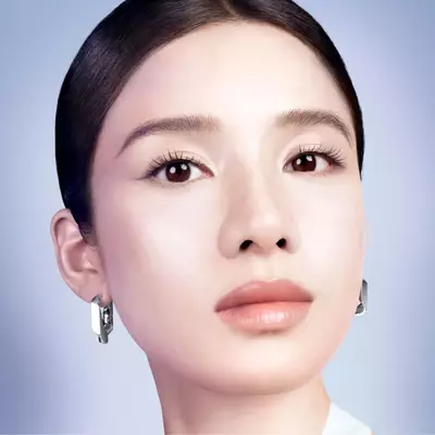 Clarifique Zhang Beauty Visual